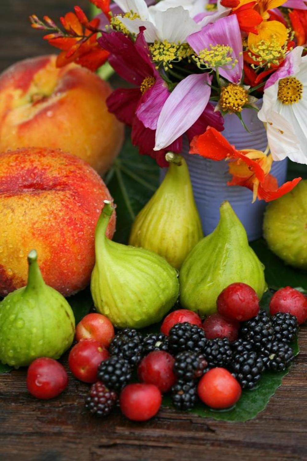fruit still life figs peach blackberry fruit still life figs peach blackberry