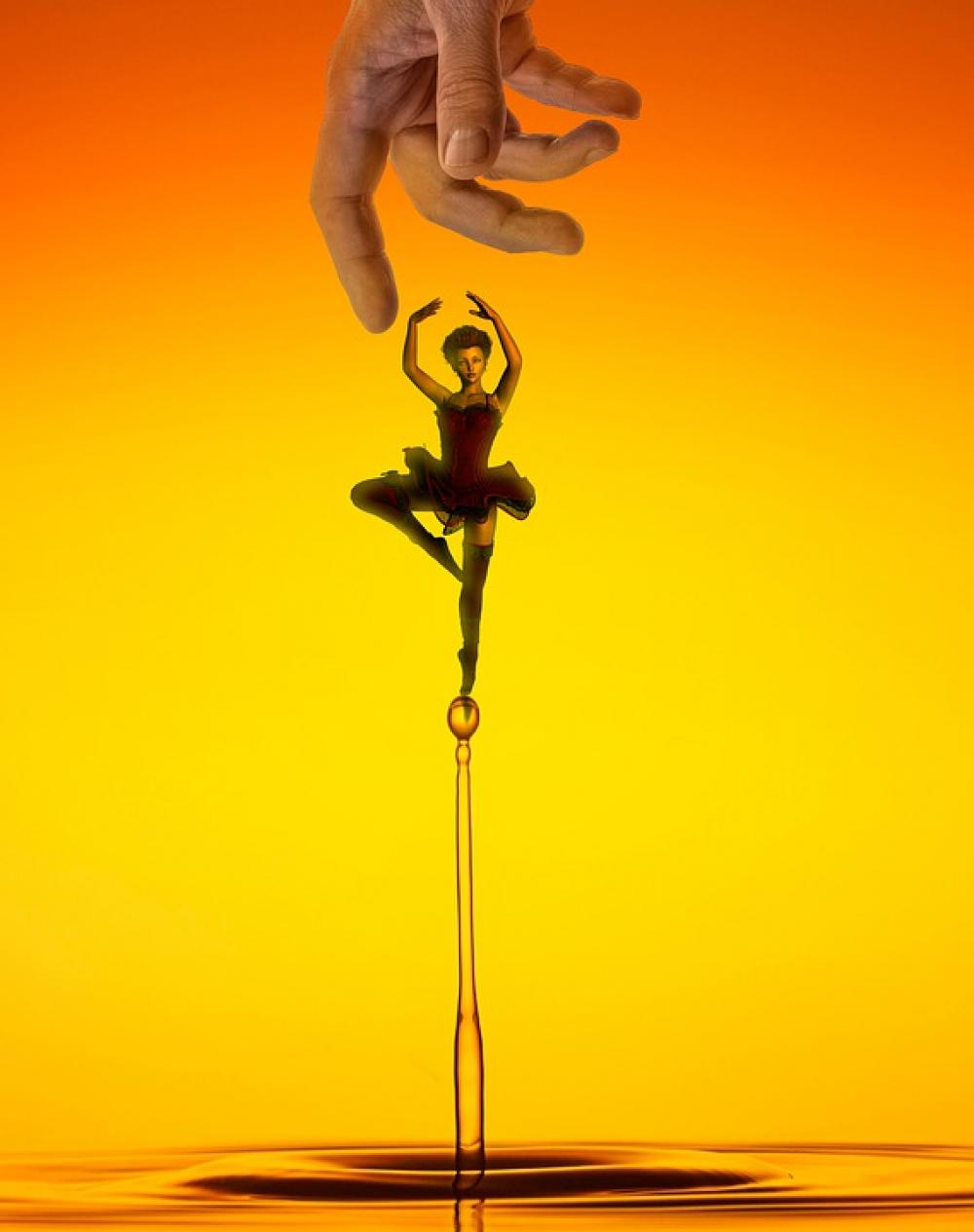 Belerina Drop Hand Drops Wet Water Stylized Belerina Drop Hand Drops Wet Water Stylized
