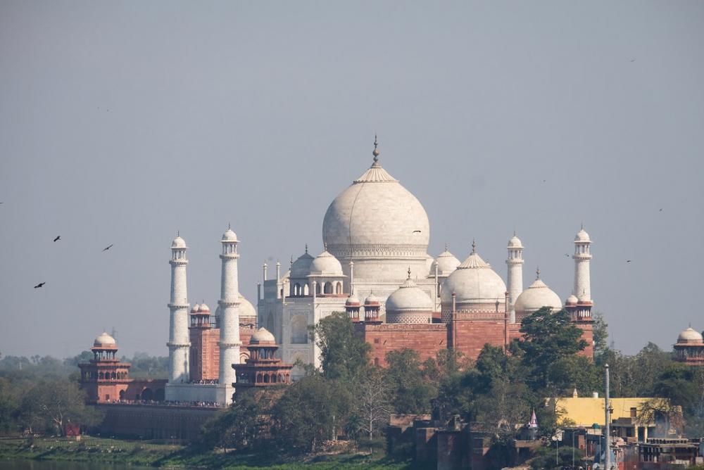 Taj Mahal Seen from Distance Taj Mahal Seen from Distance