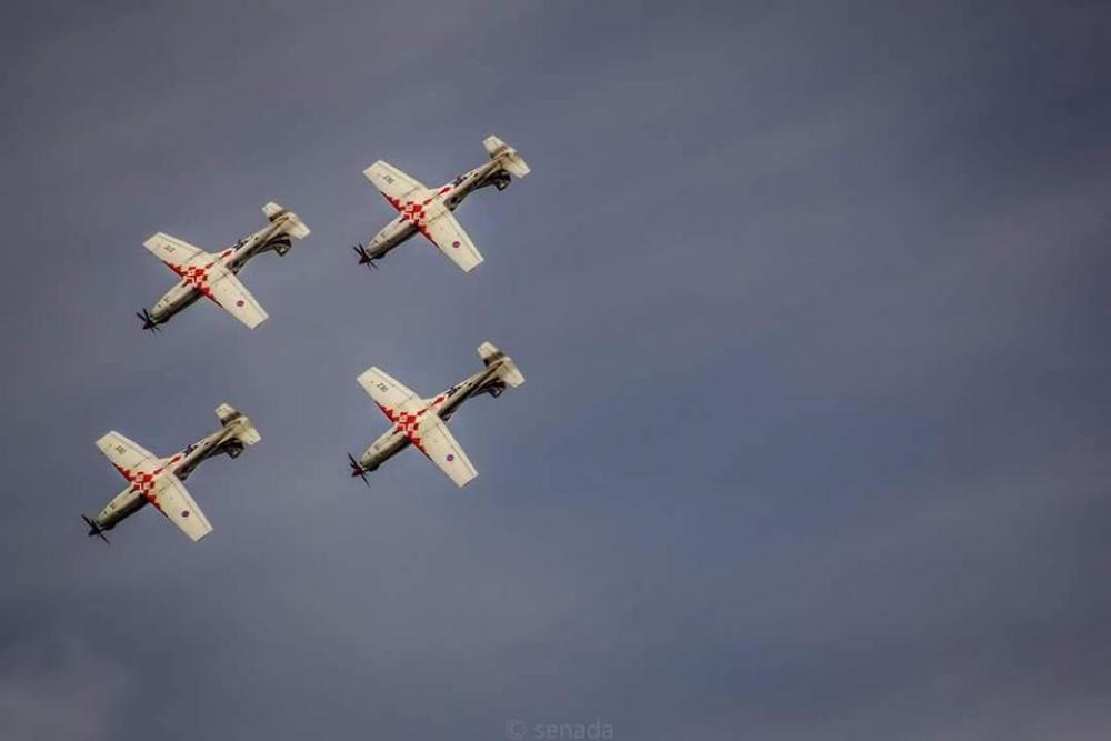 Airplane airplanes air show Airplane airplanes air show