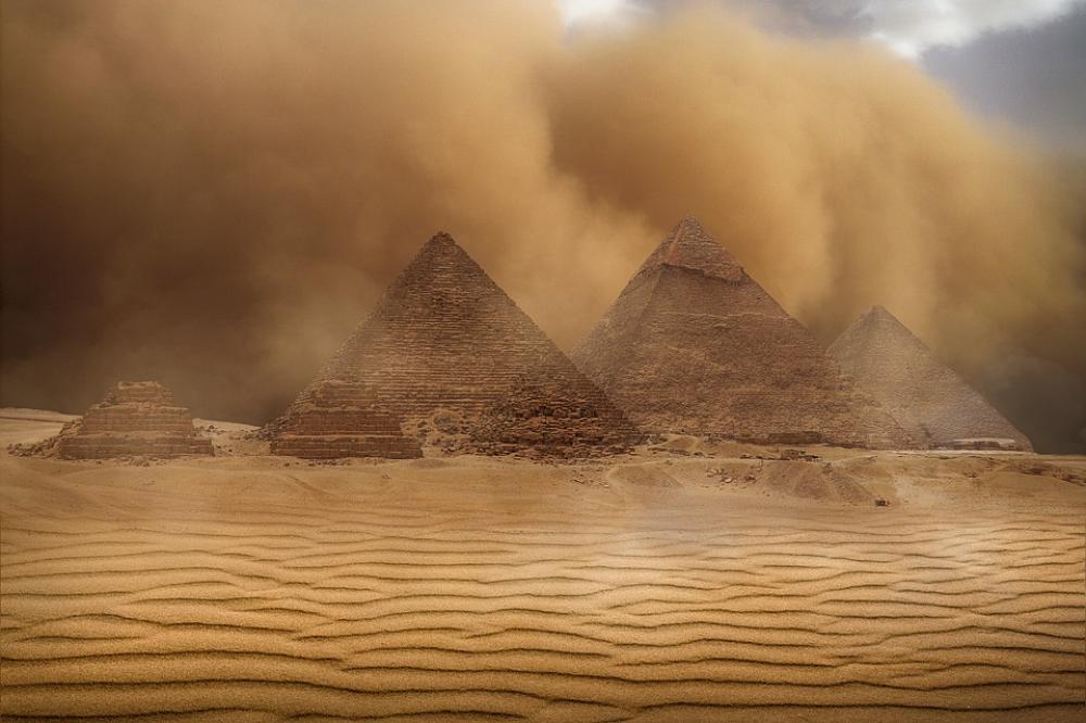 Desert Pyramids Sand Storm Landscape Egyptian Desert Pyramids Sand Storm Landscape Egyptian