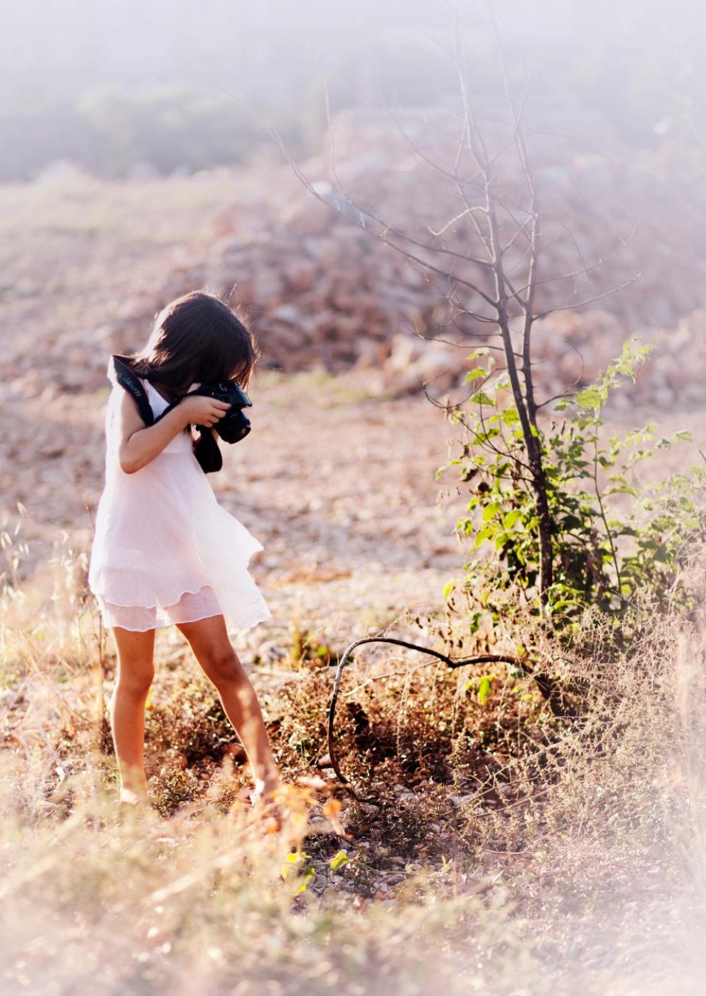 child photography camera field tree child photography camera field tree
