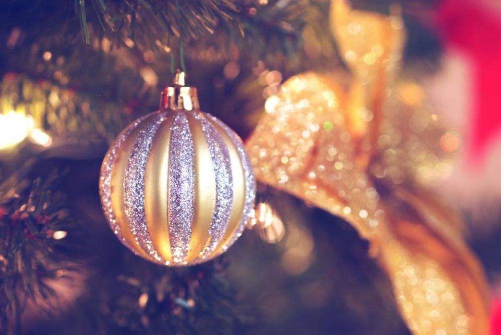 christmas tree decorations ornaments gold christmas tree decorations ornaments gold