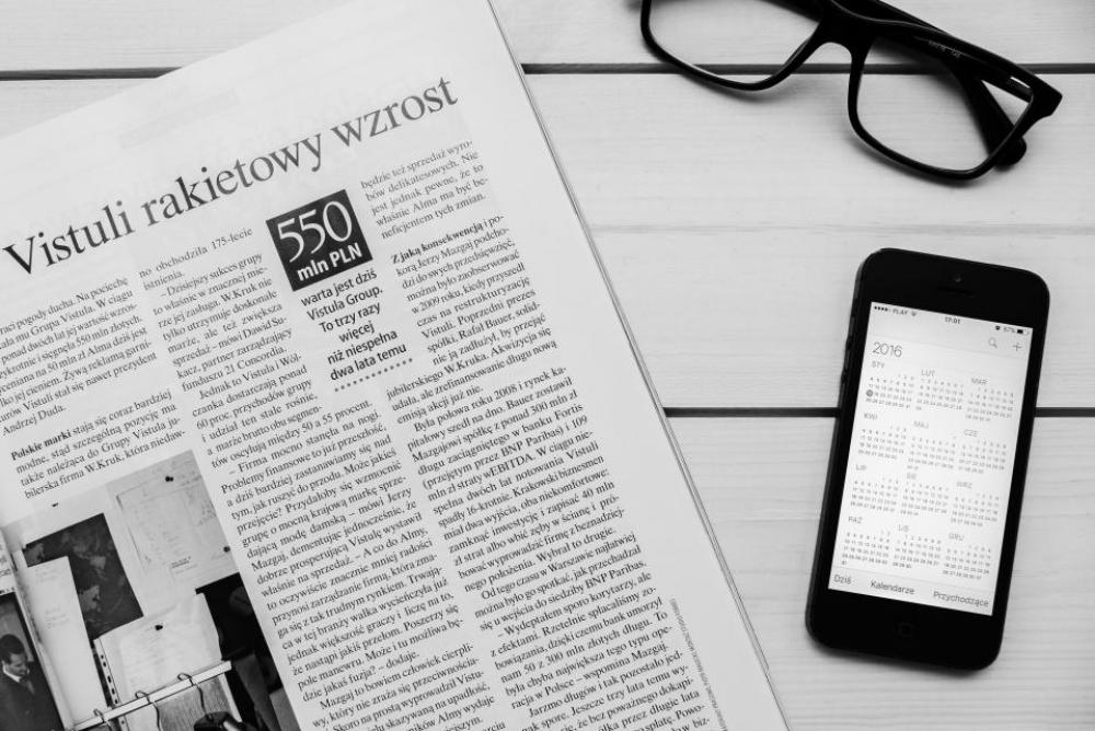 newspaper magazine reading calendar iphone newspaper magazine reading calendar iphone