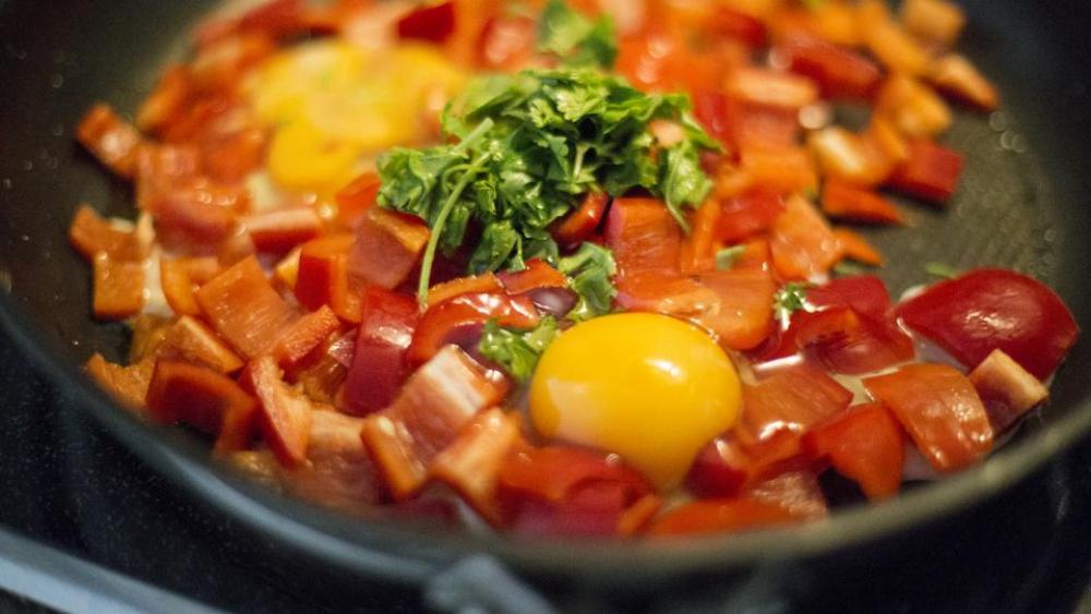 food cook kitchen stir sauté food cook kitchen stir sauté