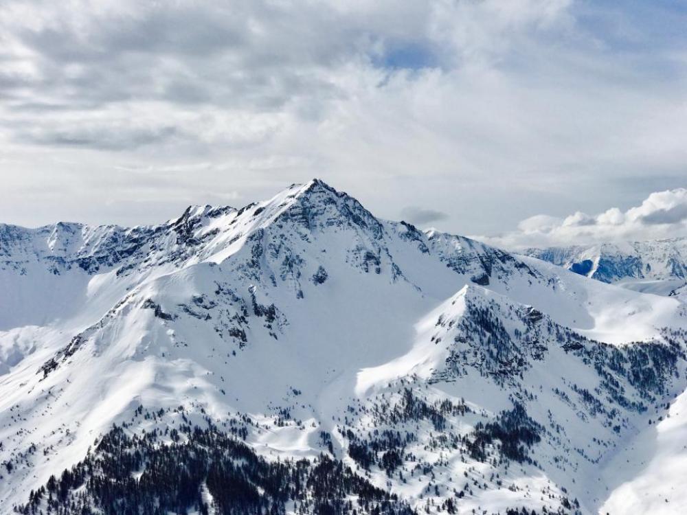 mountain highland cloud sky summit mountain highland cloud sky summit