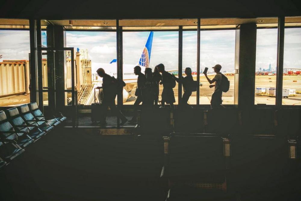 people group friends airport airplanes people group friends airport airplanes