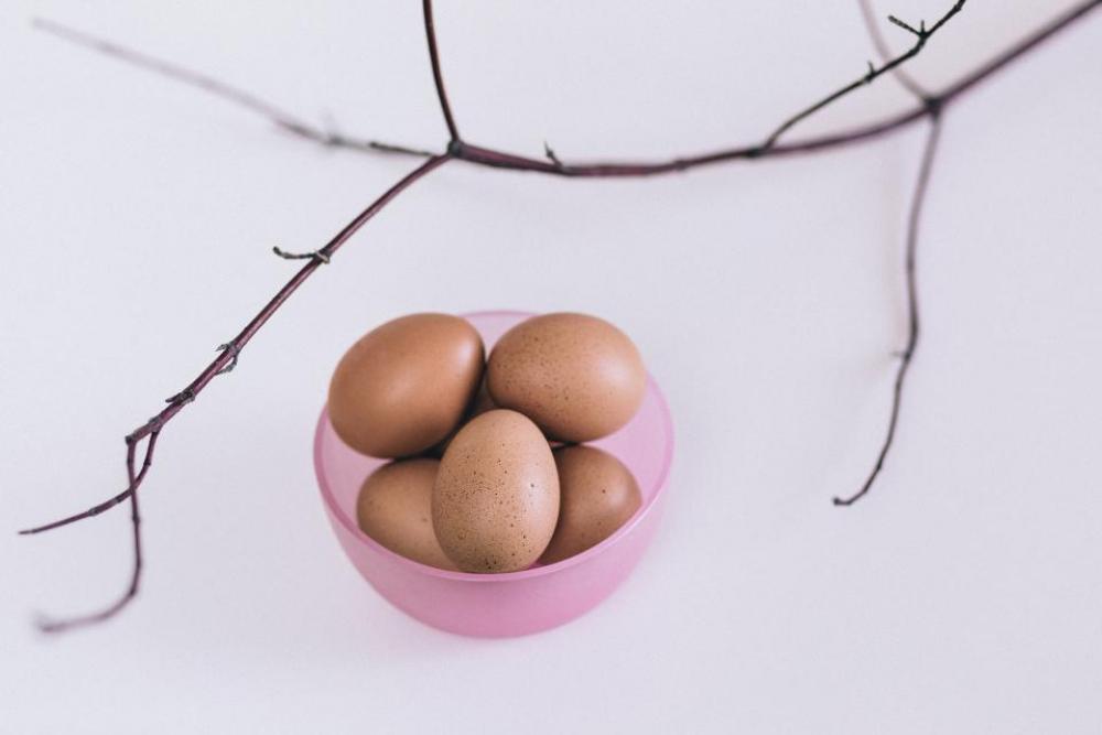 eggs pink container stem bowl eggs pink container stem bowl