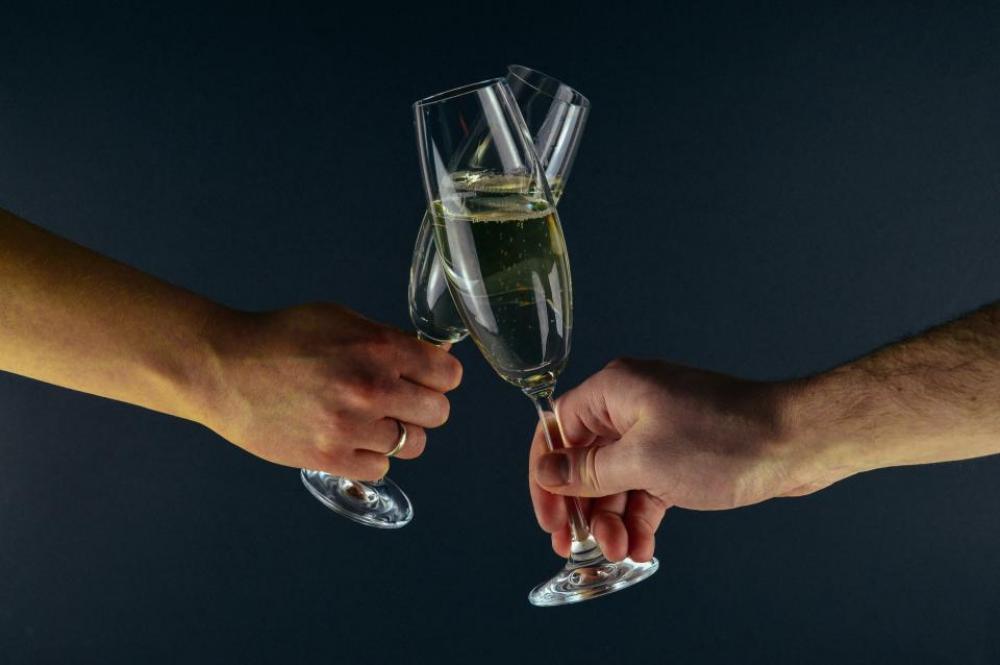 champagne party new years eve glasses alcohol champagne party new years eve glasses alcohol