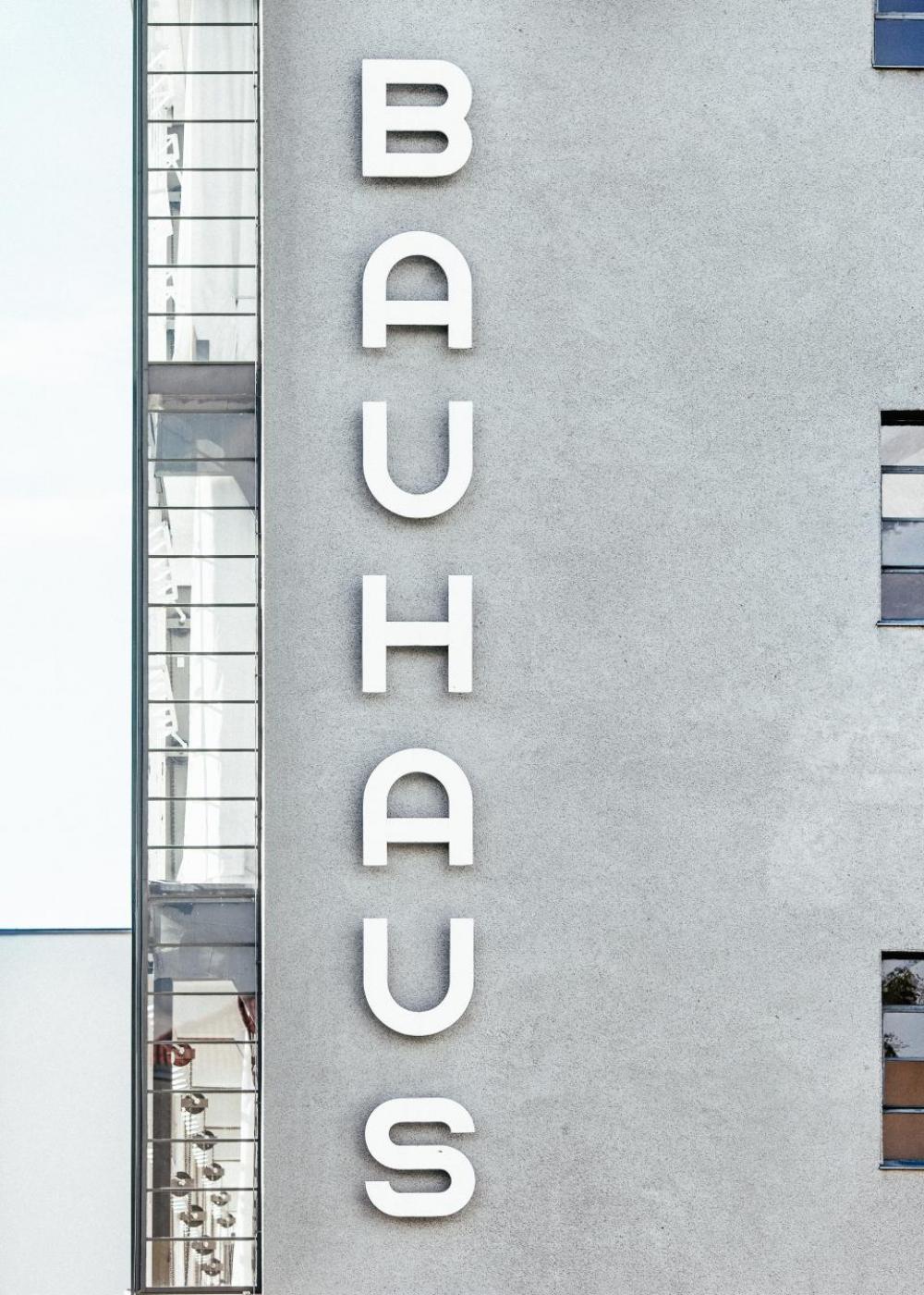 bauhaus text letter font kerning bauhaus text letter font kerning