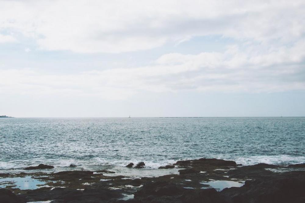 ocean sea water horizon sunshine ocean sea water horizon sunshine