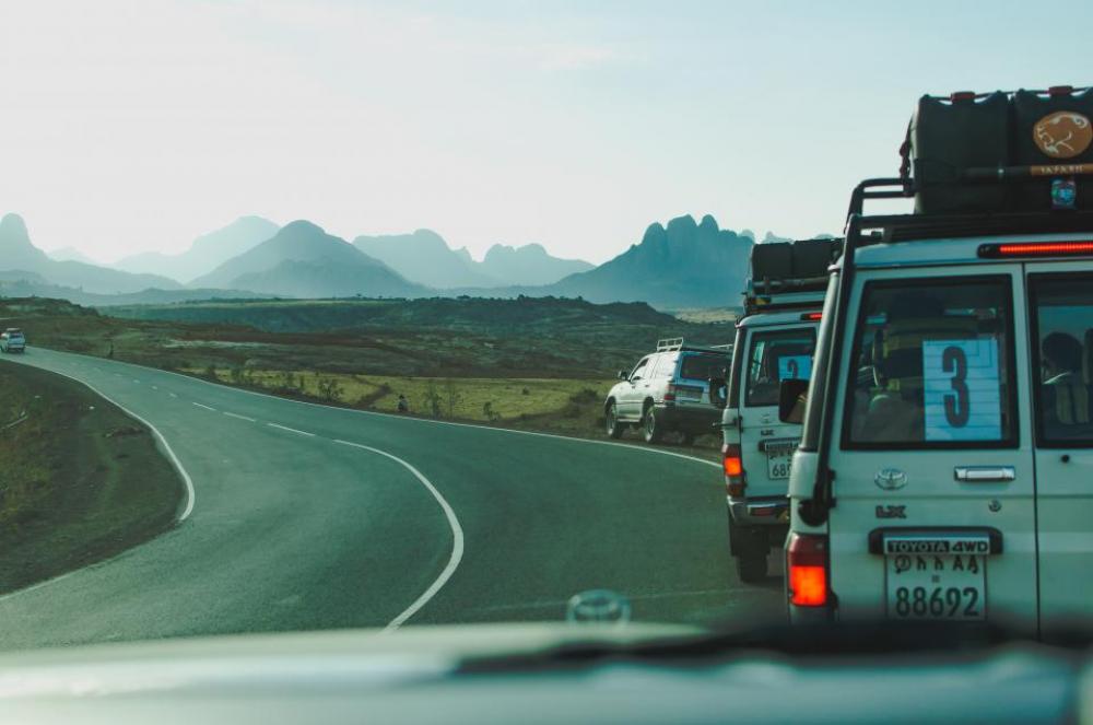 street mountain highland car travel street mountain highland car travel