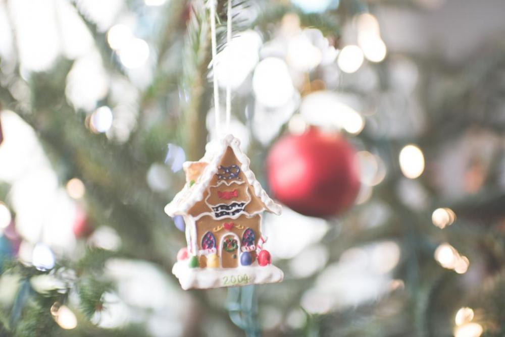 toy house red ball decor toy house red ball decor