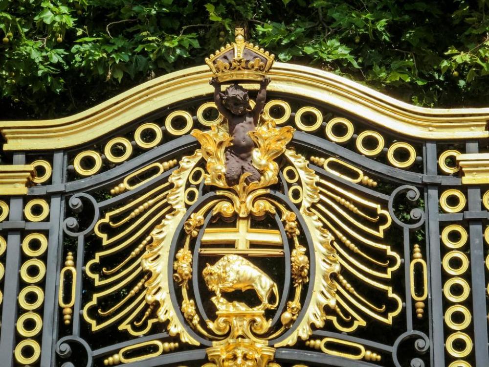 Canada_Gate gates Green_Park London gold Canada_Gate gates Green_Park London gold