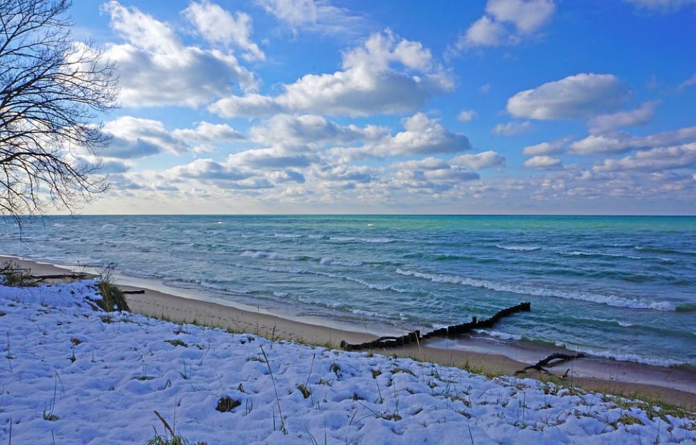 Lake Michigan Beach Winter Clouds Shore Waves Lake Michigan Beach Winter Clouds Shore Waves