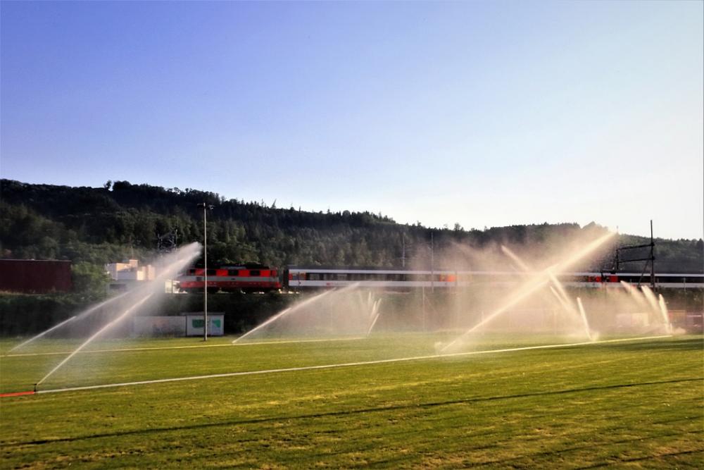 Lawn Water Meadow Sports Ground Blow Up Casting Lawn Water Meadow Sports Ground Blow Up Casting