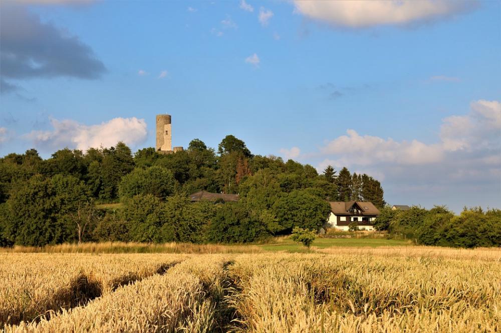 Merenberg Burgruine Field Sky Clouds Viewpoint Merenberg Burgruine Field Sky Clouds Viewpoint