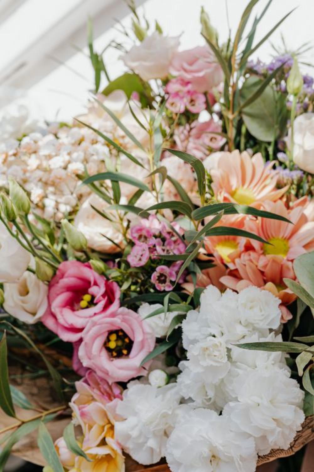 A beautiful bouquet of flowers A beautiful bouquet of flowers