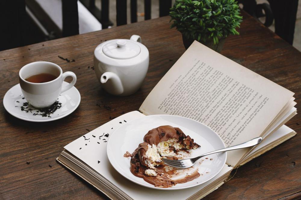 Cake, Tea & Book in Cafe Cake, Tea & Book in Cafe