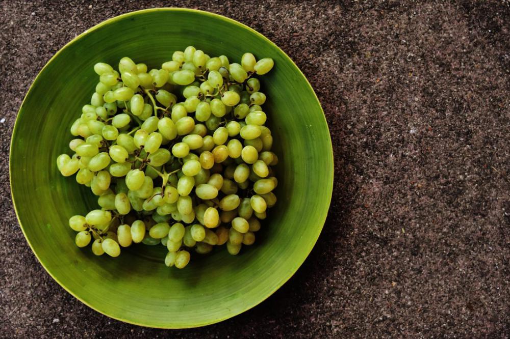 Green Grapes Green Grapes