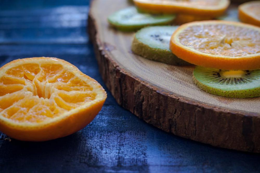 Oranges & Kiwifruits Oranges & Kiwifruits