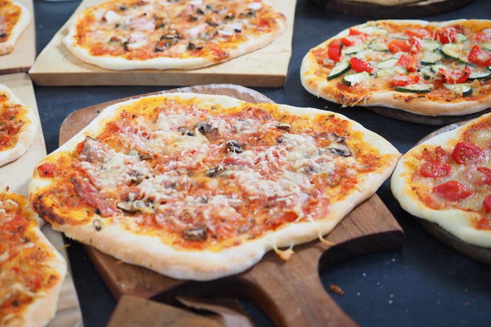 Pizza Served Pizza Served