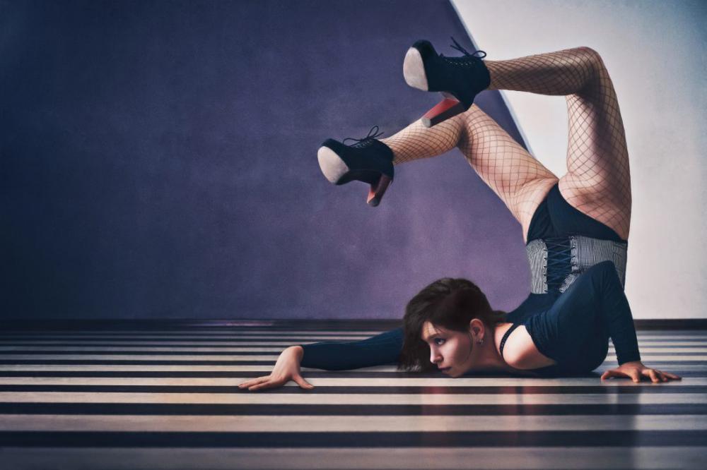 Woman Scorpion Dancer Woman Scorpion Dancer