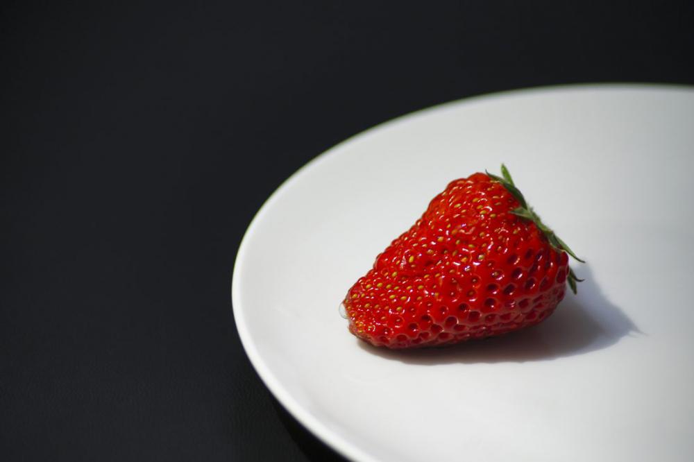 Single Strawberry Single Strawberry
