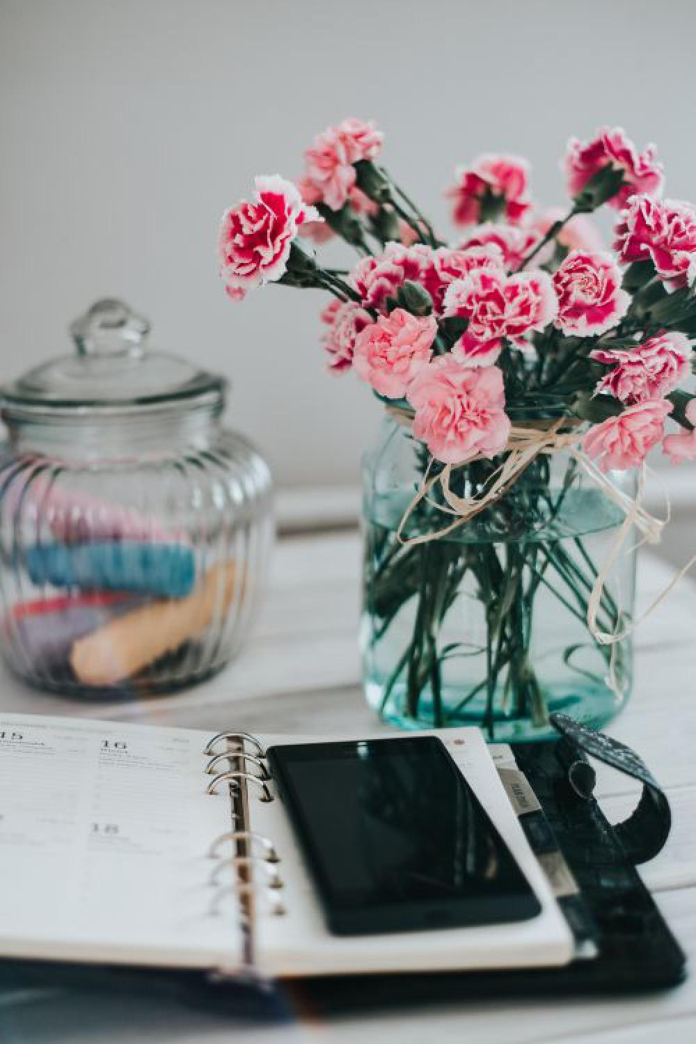 Pink flowers with a calendar Pink flowers with a calendar
