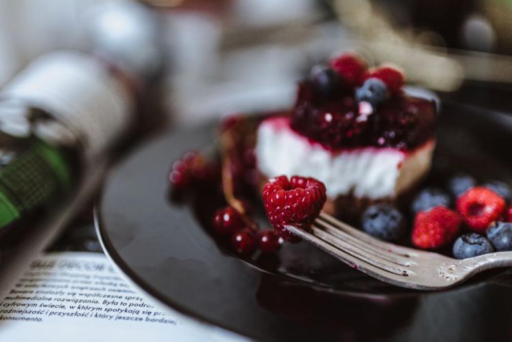 Cheesecake with blueberries and raspberries Cheesecake with blueberries and raspberries