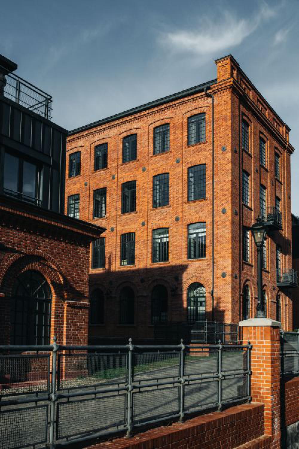 Loft Aparts - Architecture of the city of Lodz, Poland Loft Aparts - Architecture of the city of Lodz, Poland
