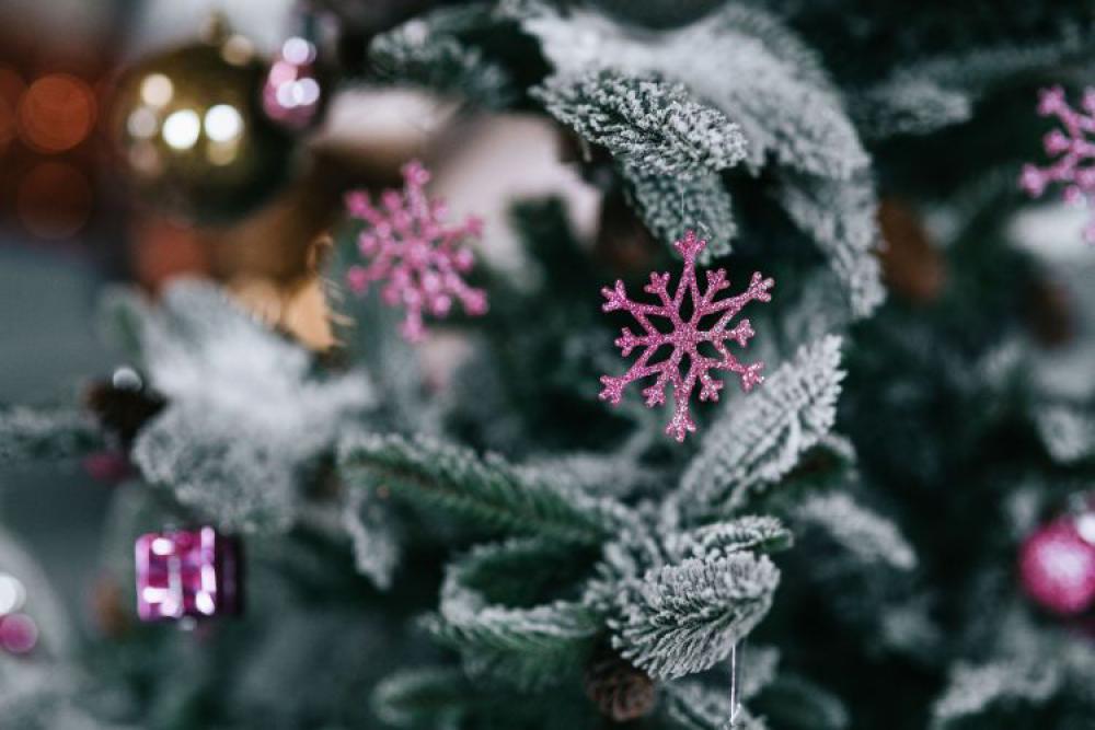 Christmas tree decorations Christmas tree decorations