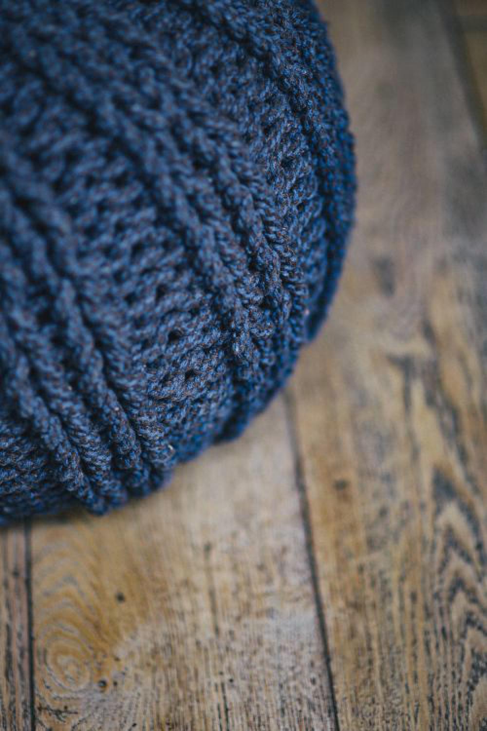 Woolen lamp covers Woolen lamp covers