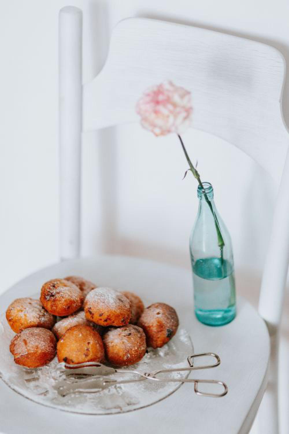 Pączki - Traditional polish doughnuts Pączki - Traditional polish doughnuts