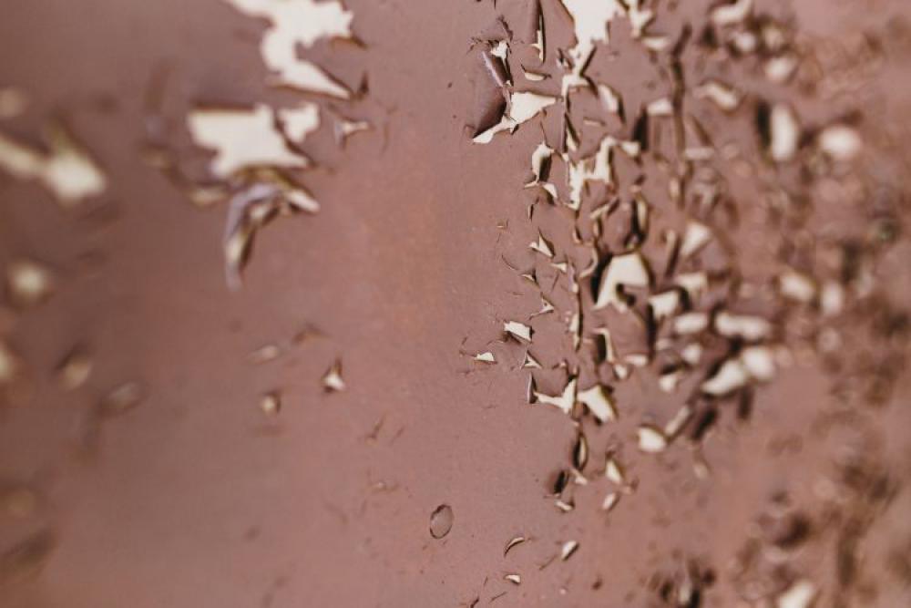 Cracked paint Cracked paint