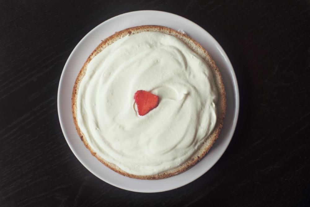 Large Vanilla Cake Free Photo Large Vanilla Cake Free Photo
