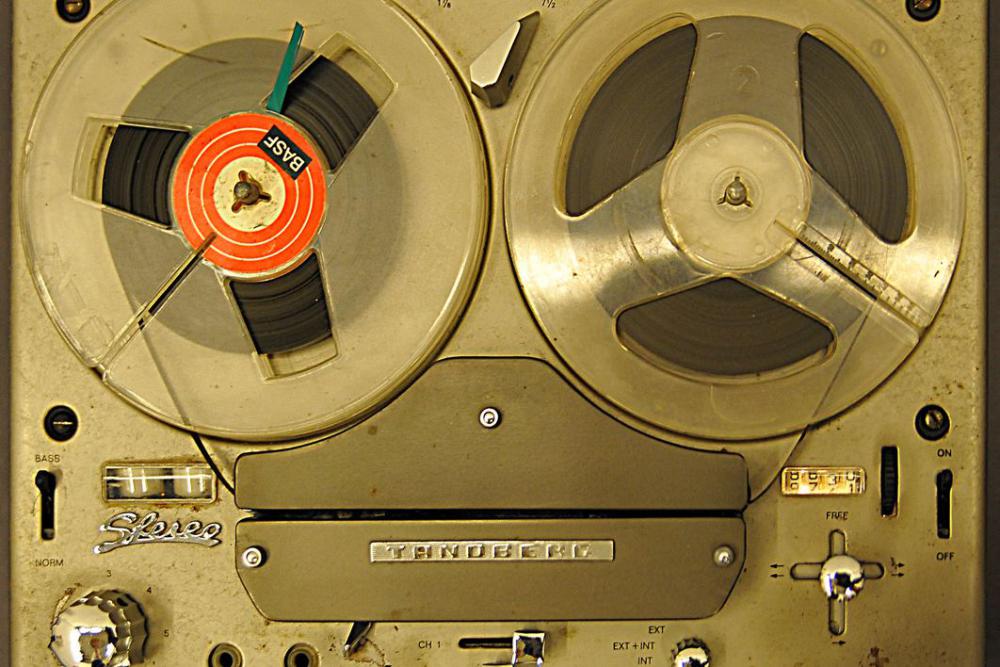 Retro Audio Machine Free Photo Retro Audio Machine Free Photo