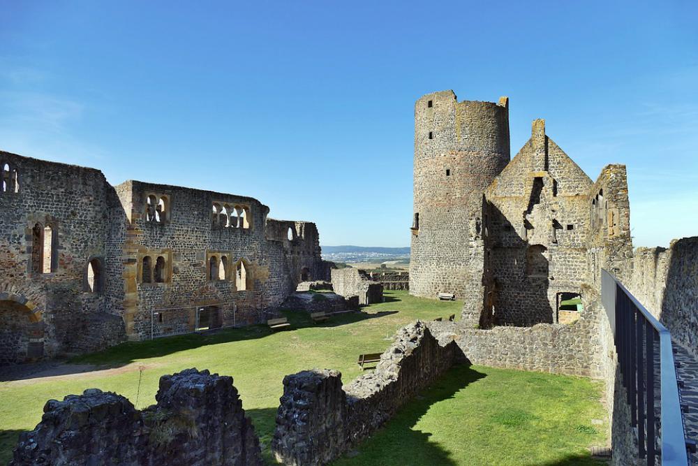 Castle Münzenberg Coins Burg Burgruine Ruin Tower Castle Münzenberg Coins Burg Burgruine Ruin Tower