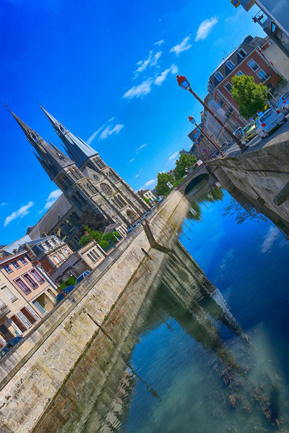 Church Reflection Water Summer Châlons-En-Champagne Church Reflection Water Summer Châlons-En-Champagne