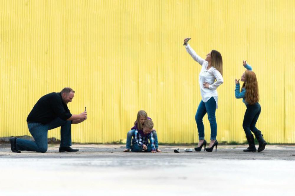 Capture. Share. Capture. Share.