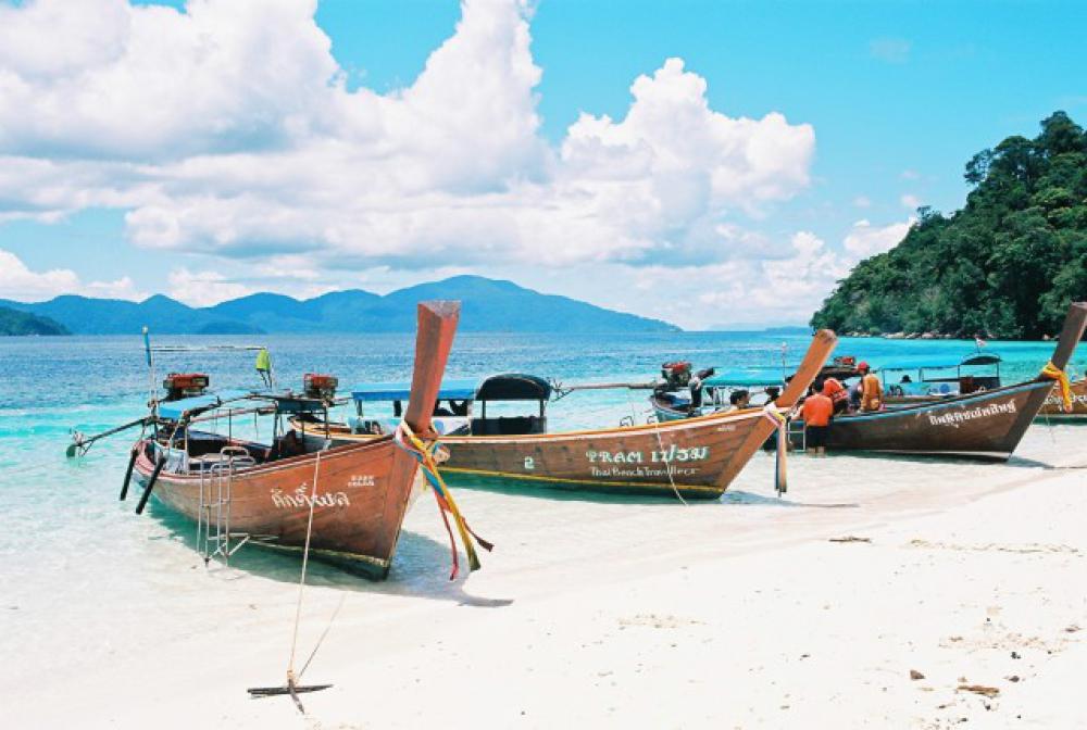 Beach south of thailand, boats, sea, beautiful, nature Beach south of thailand, boats, sea, beautiful, nature