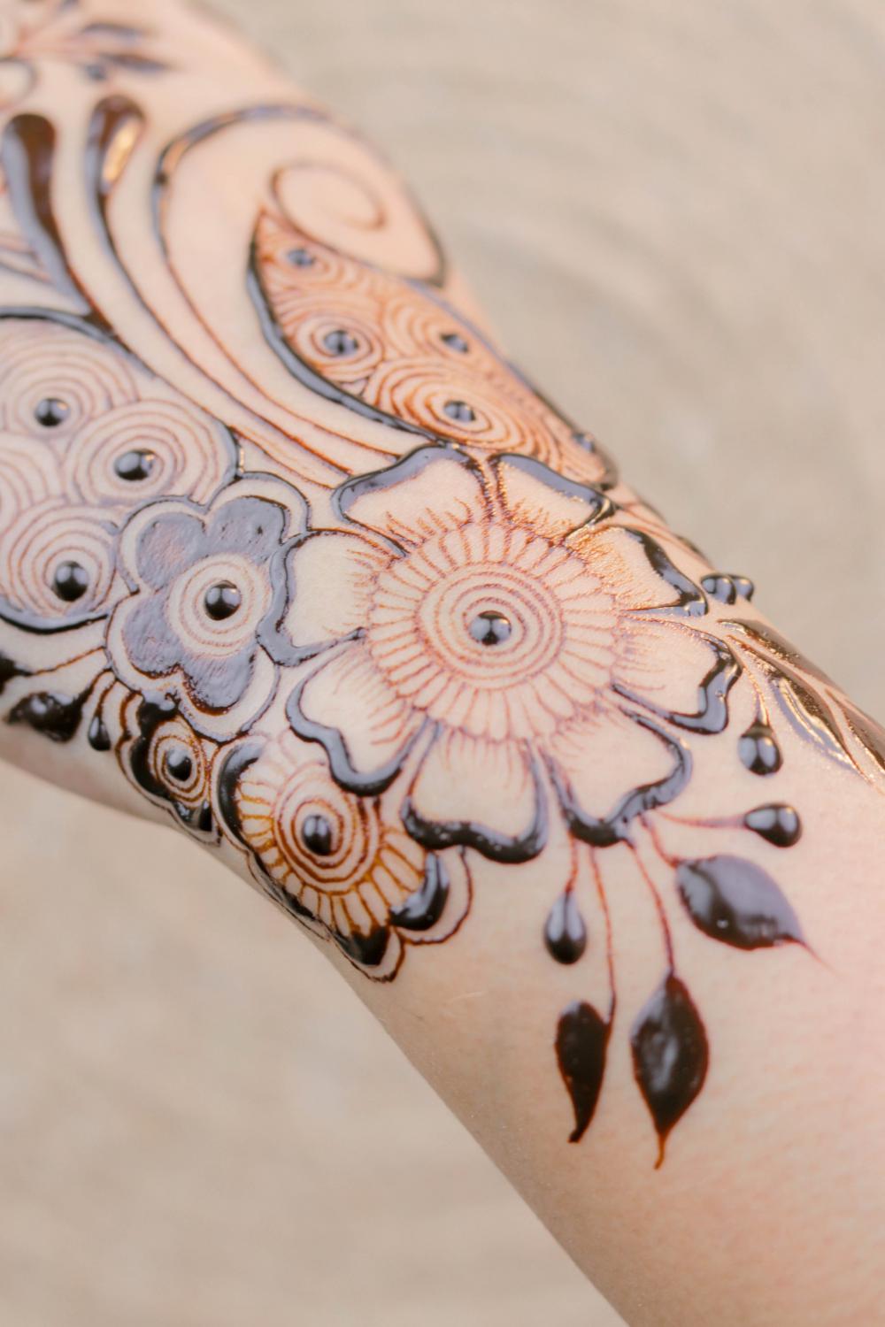 Fresh Mehendi Art Photo Fresh Mehendi Art Photo
