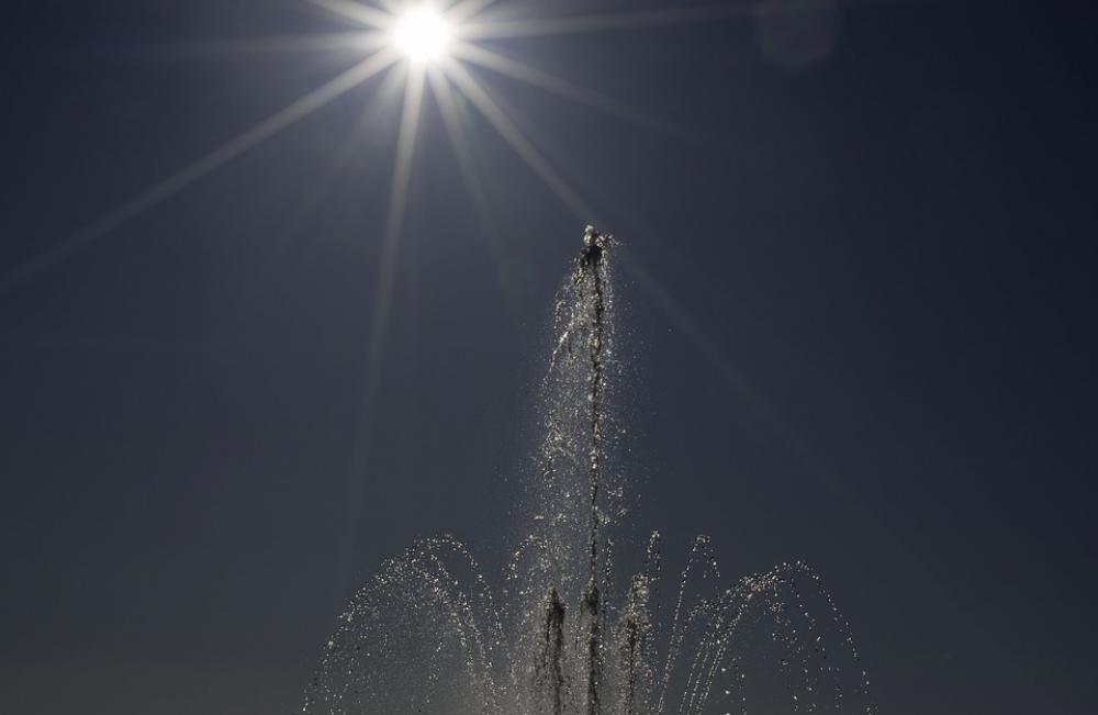 Fountain Squirt Water Sky Sun Fountain Squirt Water Sky Sun