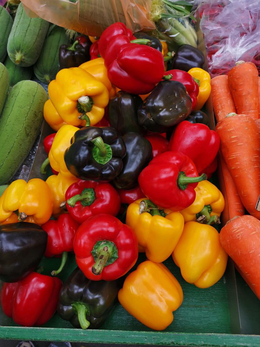 Peppers Bell Peppers Vegetable Capsicum Yellow Red Peppers Bell Peppers Vegetable Capsicum Yellow Red