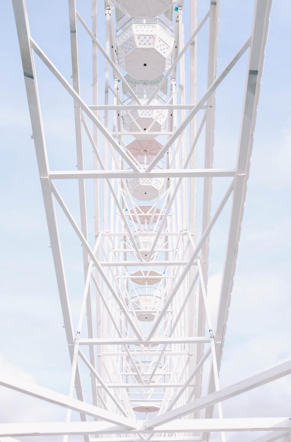 White Ferris Wheel Photo White Ferris Wheel Photo