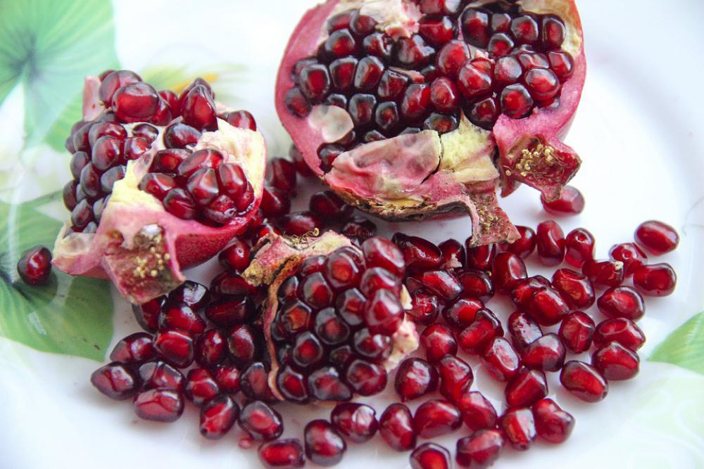 Pomegranate Fruit Healthy Nutrition Vitamins Red Pomegranate Fruit Healthy Nutrition Vitamins Red