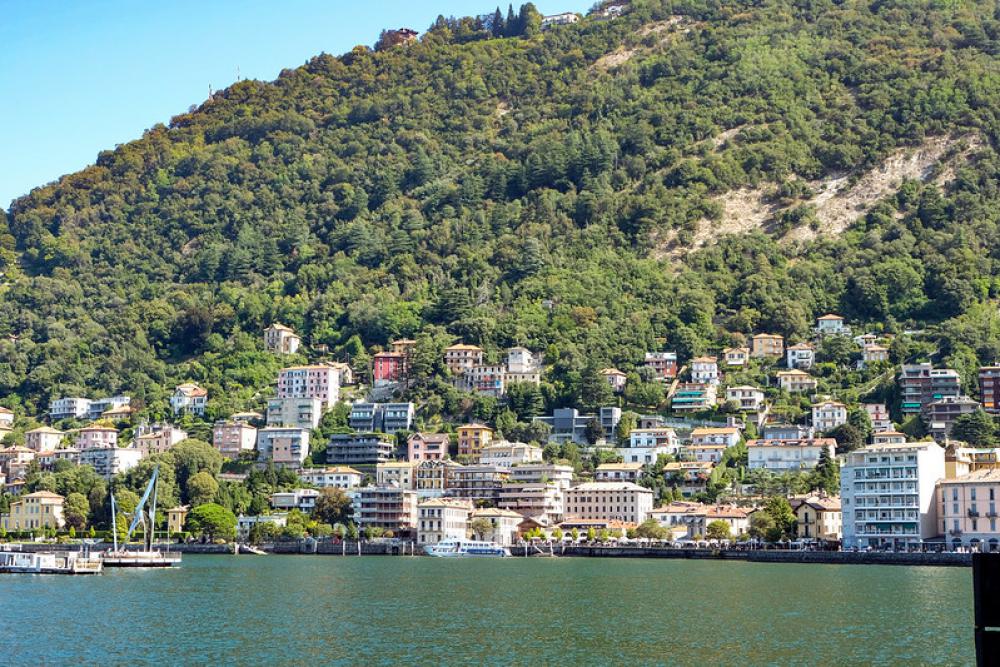 Downhill Buildings Next to the Como Lake Downhill Buildings Next to the Como Lake