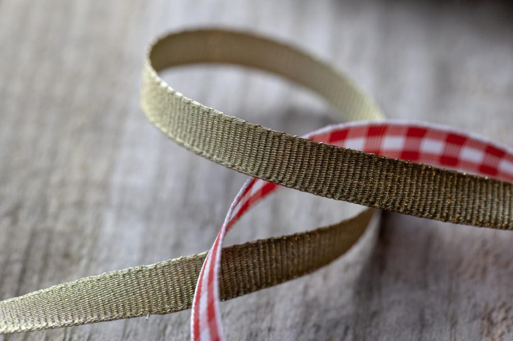 Gold Ribbon Gold Ribbon