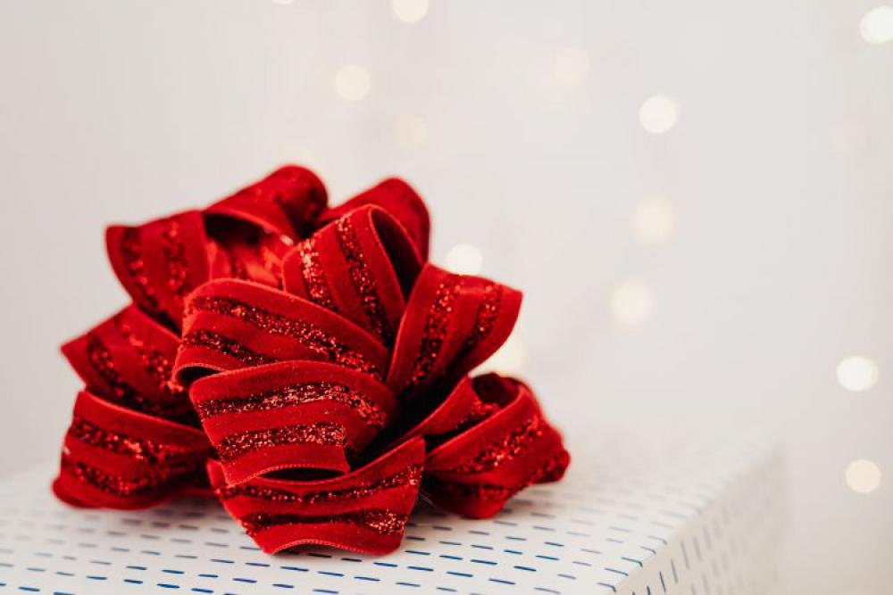 Red bow Red bow