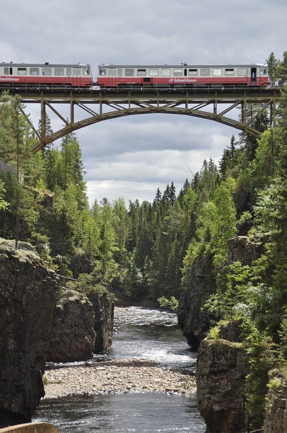 Train Abyss Hiking Height Trained Transport Belt Train Abyss Hiking Height Trained Transport Belt